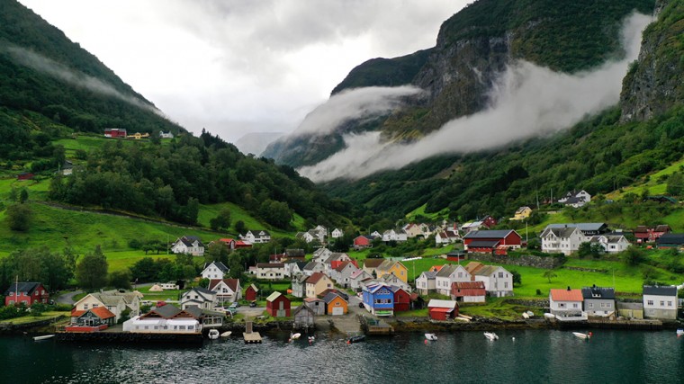 Dünyanın en sakin köylerinden biri; Undredal fjord